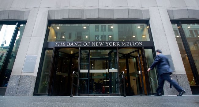 США выплатили информатору рекордную сумму за раскрытие злоупотреблений в банке BNY Mellon - «Банки»