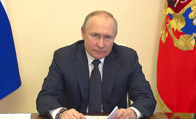 Владимир Путин сообщил об увеличении пенсий, соцвыплат, МРОТ и зарплат бюджетникам - «Экономика»
